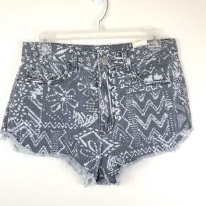 NWT: Urban Outfitters BDG Jean Shorts. Siz…